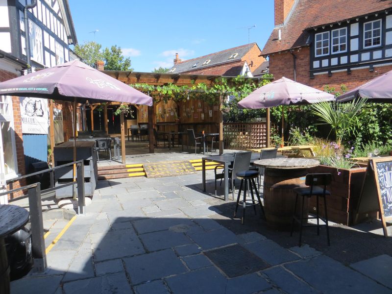 (Pub, Garden). Published on 17-09-2026 