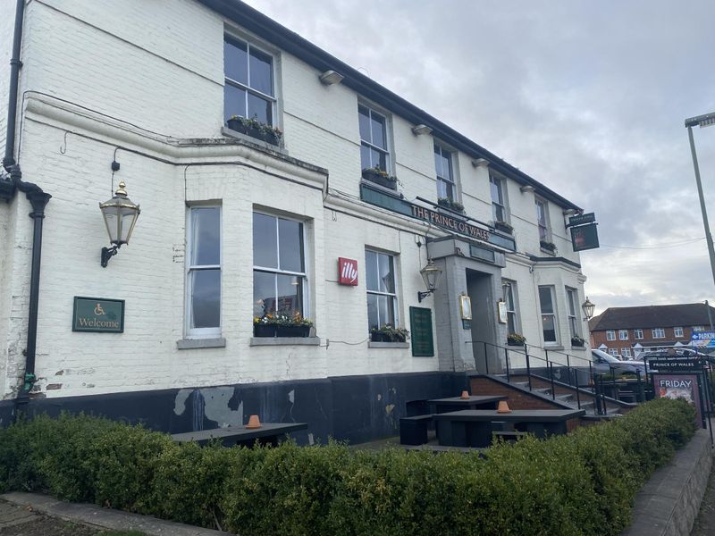 Prince of Wales, Didcot - looking west Feb 2023. (Pub, External, Key). Published on 18-02-2023