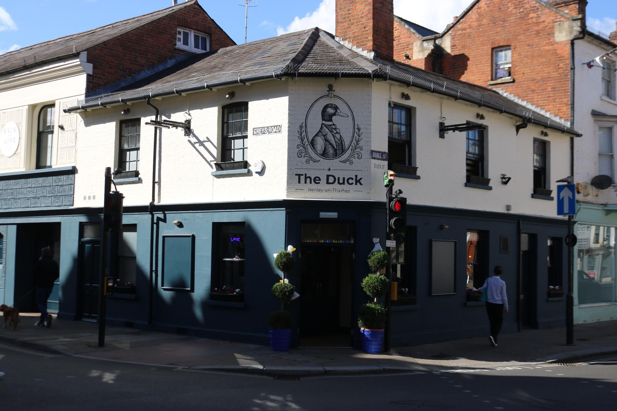 Henley - Duck - looking east Oct 2026. (Pub, External, Key). Published on 05-10-2026