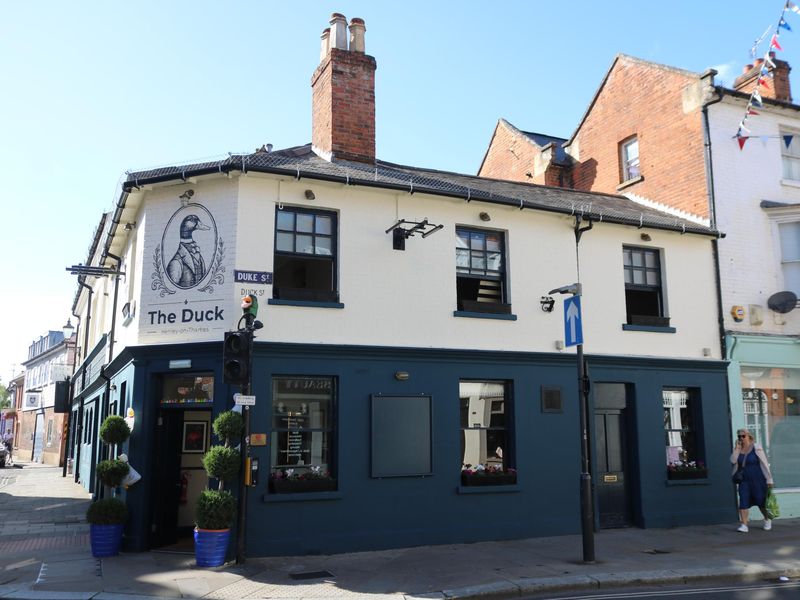 Henley - Duck - looking east Oct 2026. (Pub, External). Published on 05-10-2026 
