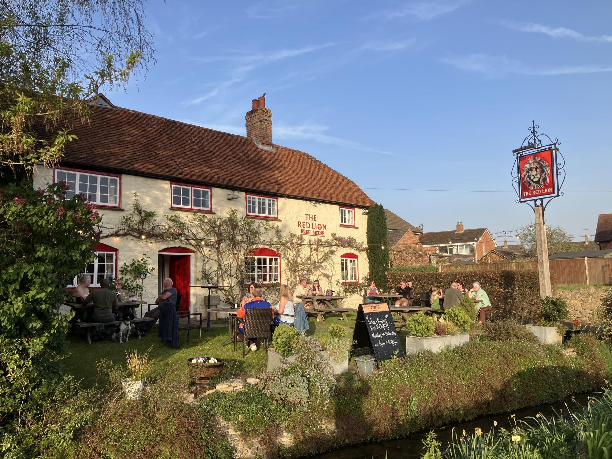 Red Lion, Chalgrove - April 2026. (Pub, External, Garden, Key). Published on 12-04-2026