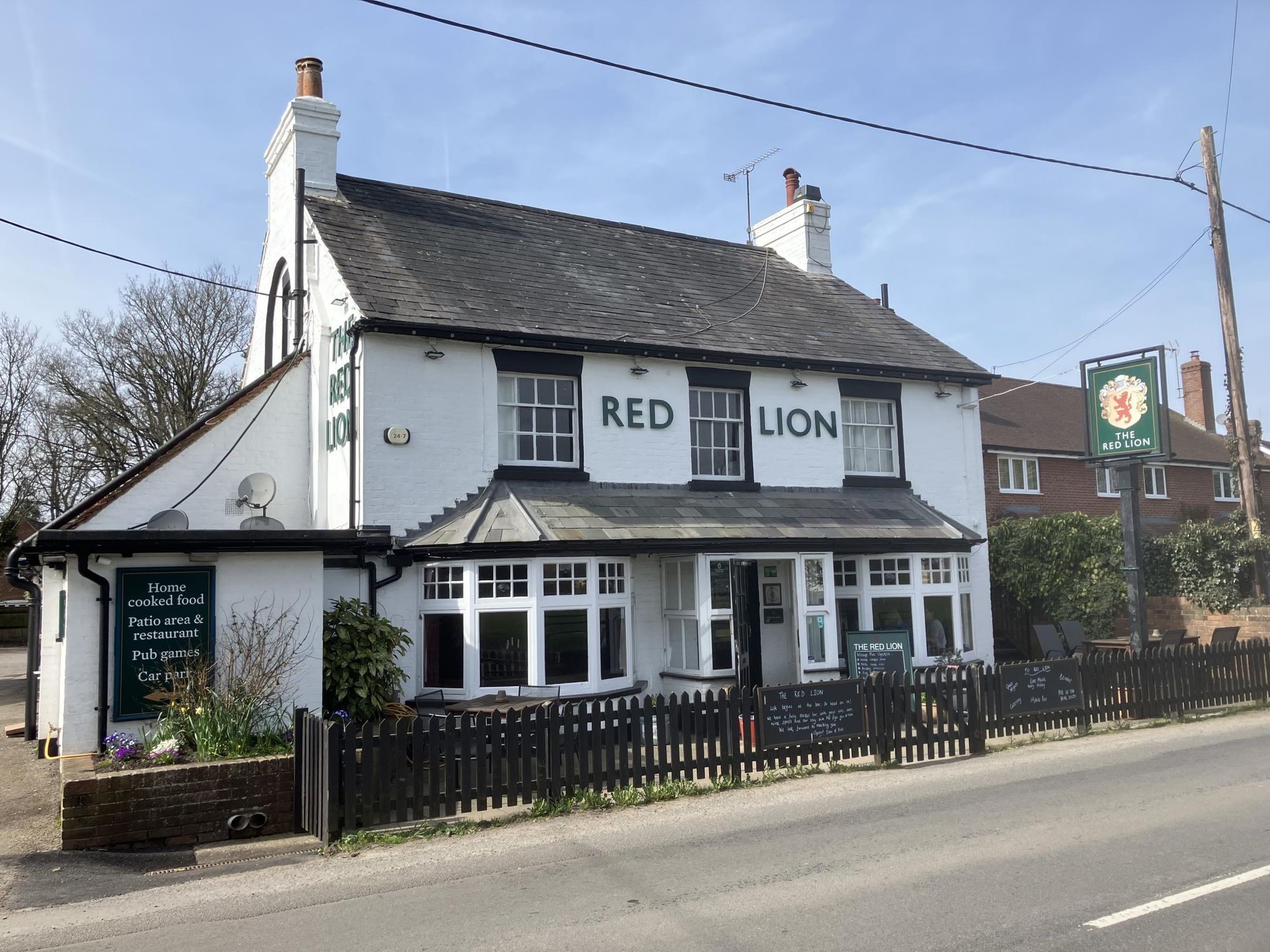 Red Lion, Woodcote - March 2026. (Pub, Key). Published on 25-03-2026
