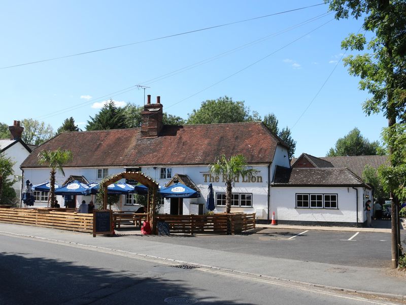 Cholsey - Red Lion - looking east Jul 2026. (Pub, External, Key). Published on 10-08-2026