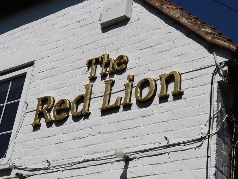 Cholsey - Red Lion - pub sign on western gable Jul 2026. (Pub, Sign). Published on 10-08-2026