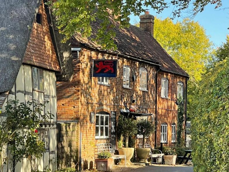 Red Lion, Blewbury - looking north (Oct 2022). (Pub, External, Key). Published on 30-10-2022