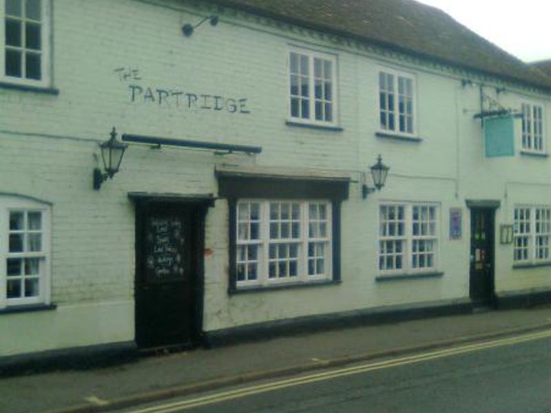 Partridge, Wallingford - looking south-east Nov 2013. (Pub, External). Published on 04-11-2013