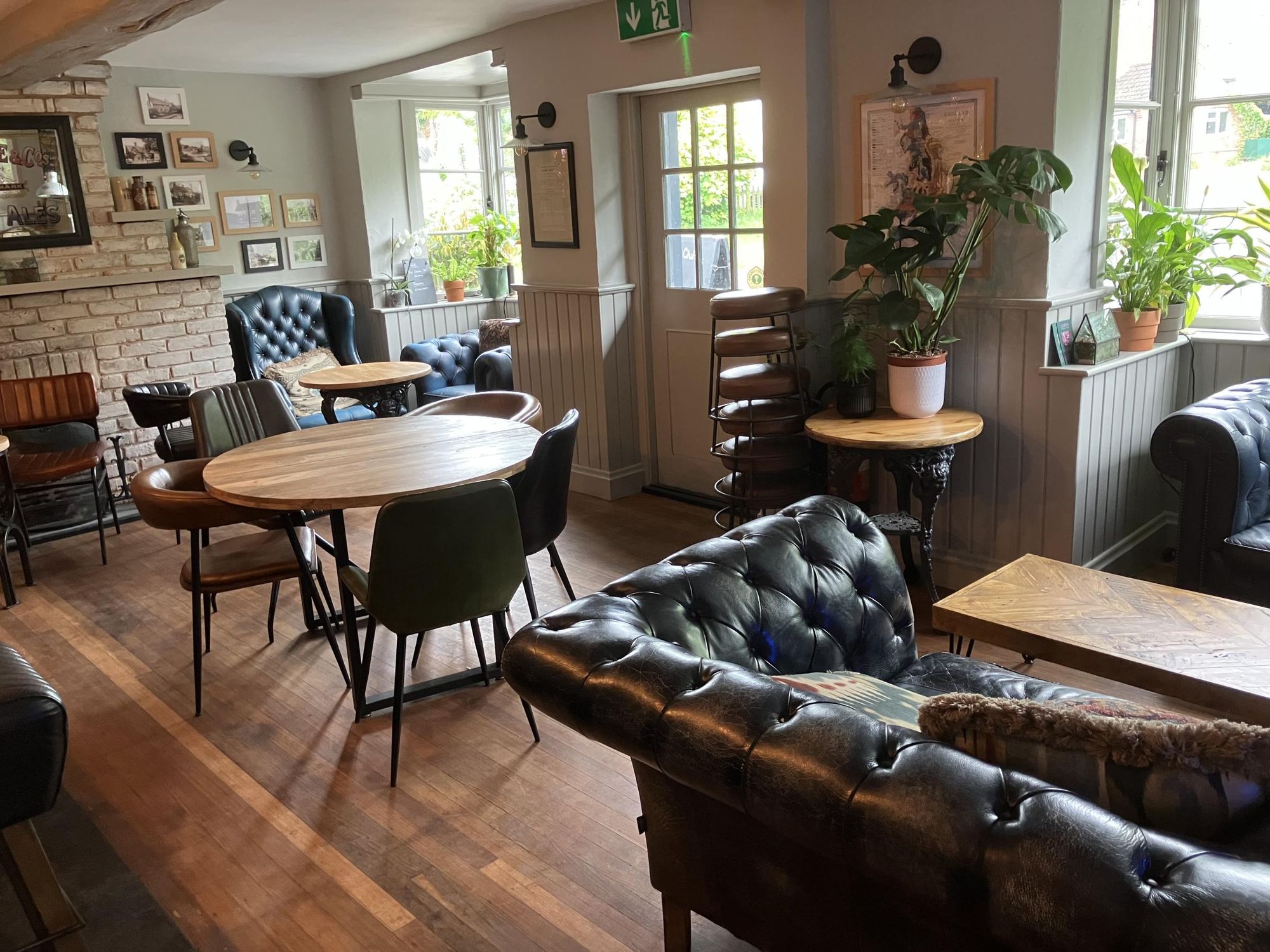 Snug bar. (Bar). Published on 20-05-2025