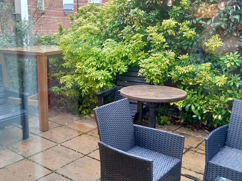 Three Horseshoes, Henley - Garden - Oct 2026. (Garden). Published on 26-10-2026