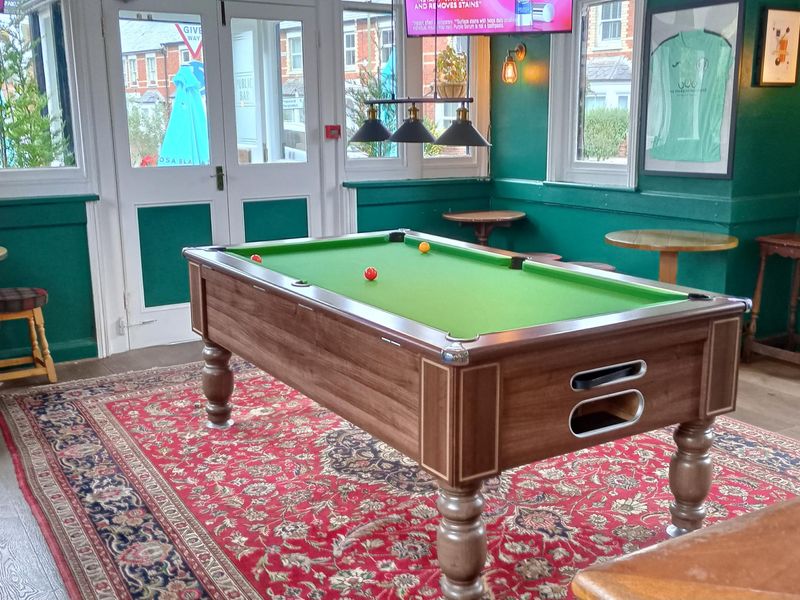 Three Horseshoes, Henley - Pool room - Oct 2026. Published on 26-10-2026