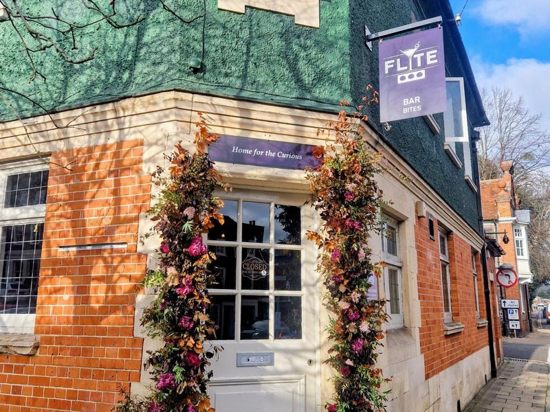 FLYTE Bar, Henley - exterior & sign - Nov 2025. (Pub, External, Sign, Key). Published on 29-11-2025 