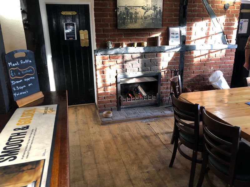 Sun, Whitchurch Hill - Main Bar Area - Feb 2023. (Pub, Bar). Published on 23-02-2023