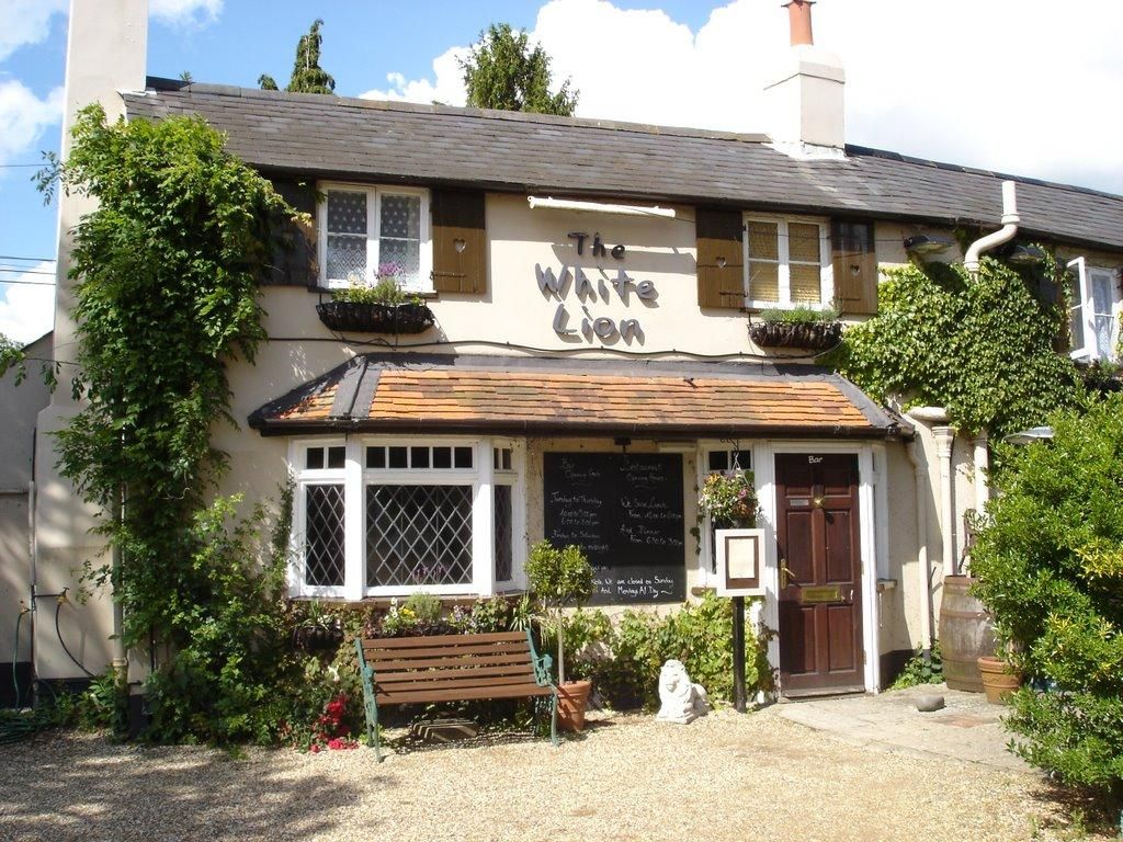 White Lion, Crays Pond - exterior - date unknown. (Pub, External, Key). Published on 15-12-2025