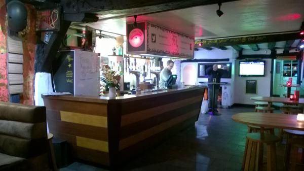 (Pub, Bar). Published on 26-02-2014