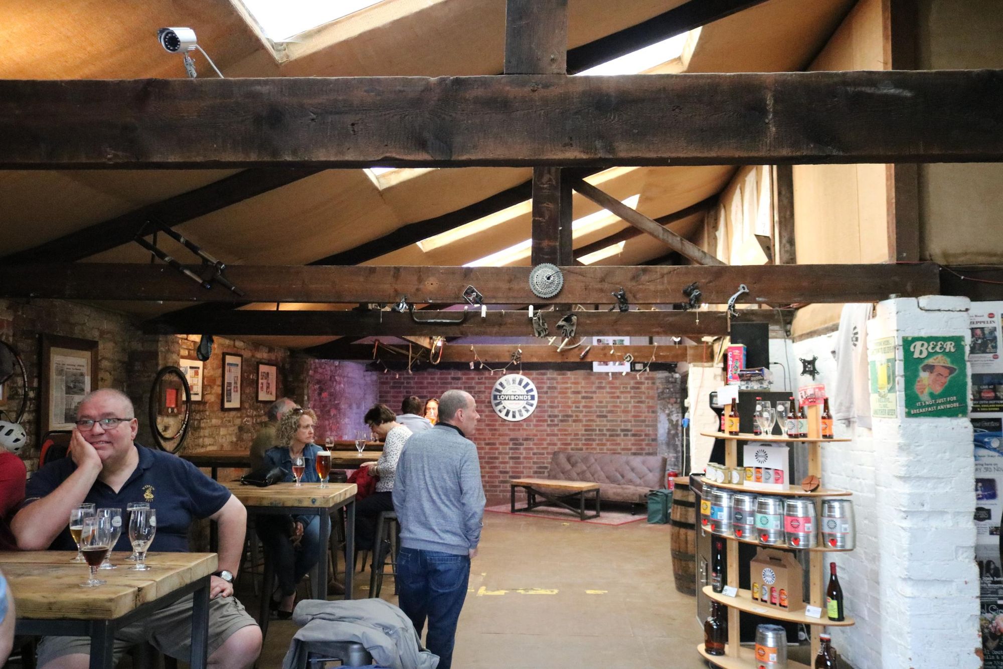 Lovibonds Tasting Room, Henley-on-Thames - interior Mar 2019. (Pub, Bar, Customers). Published on 08-05-2023