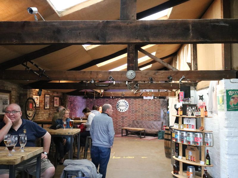 Lovibonds Tasting Room, Henley-on-Thames - interior Mar 2019. (Pub, Bar, Customers). Published on 08-05-2023 