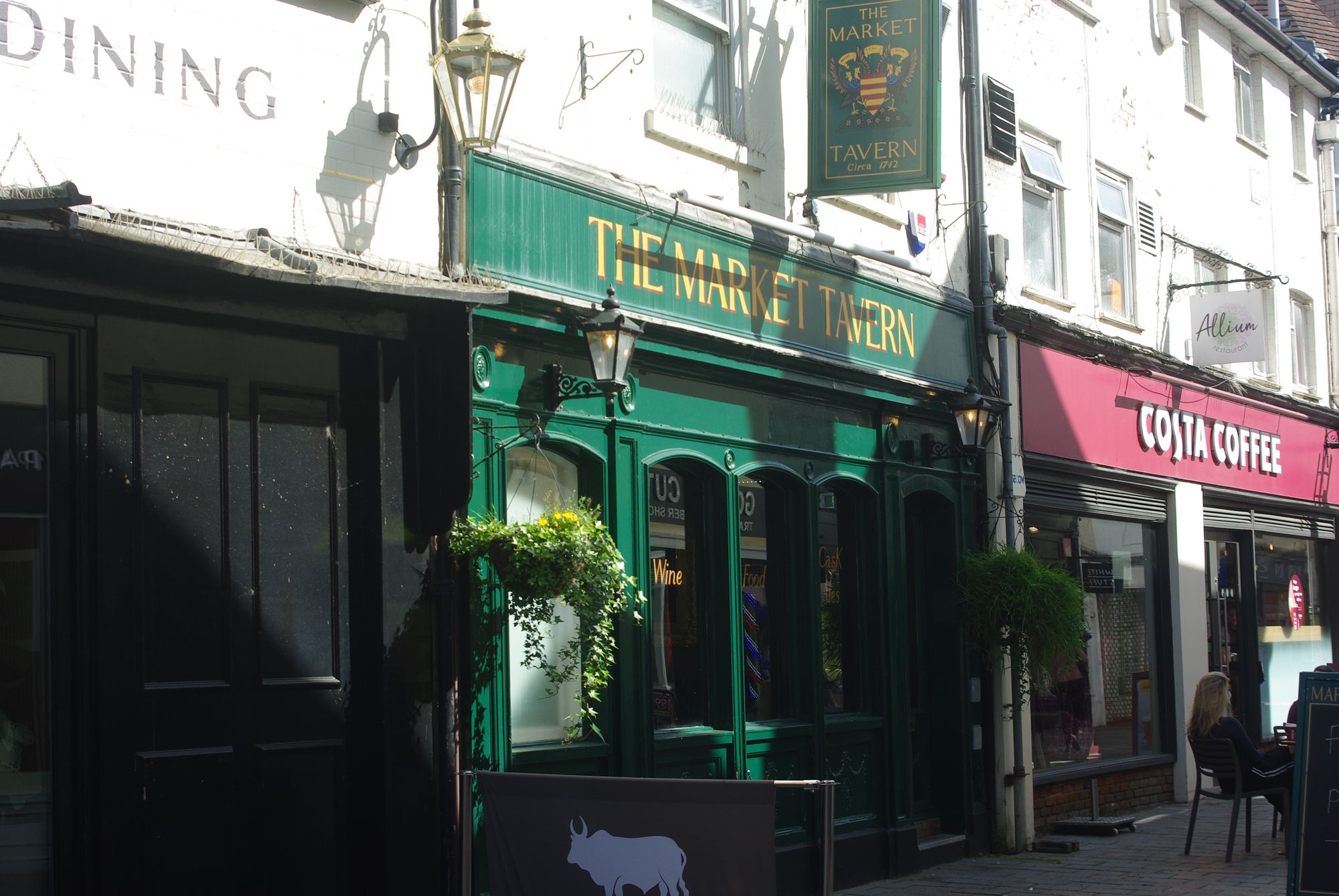 Market Tavern, Salisbury (Photo: Geoff Marsh - 09/04/2025). (Pub, External, Key). Published on 09-04-2025