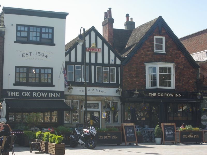 Ox Row Inn, Market Place side (Photo: Geoff Marsh - 09/04/2025). (Pub, External). Published on 09-04-2025 