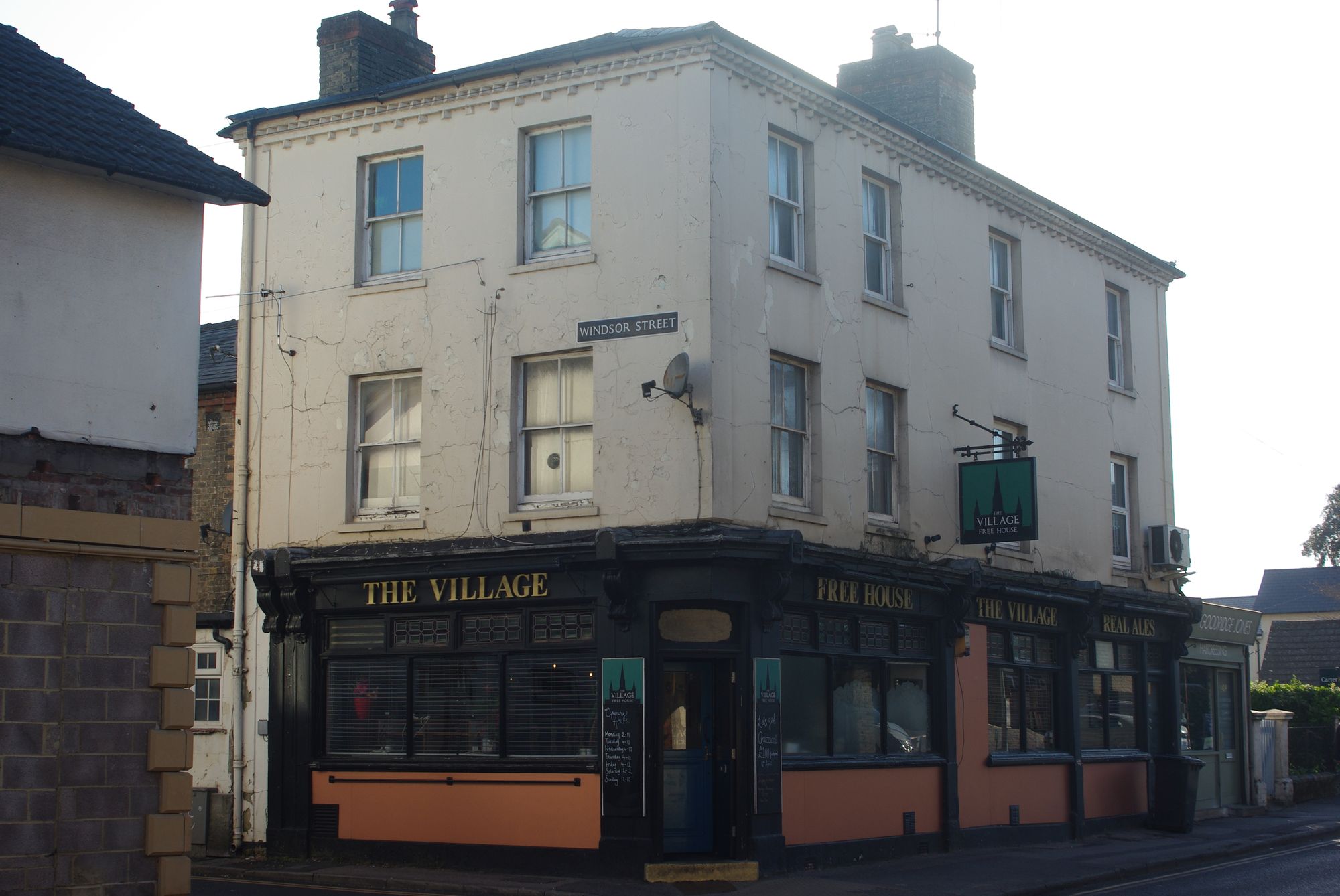 Village Freehouse, Salisbury (Photo: Geoff Marsh - 09/04/2025). (Pub, External). Published on 09-04-2025