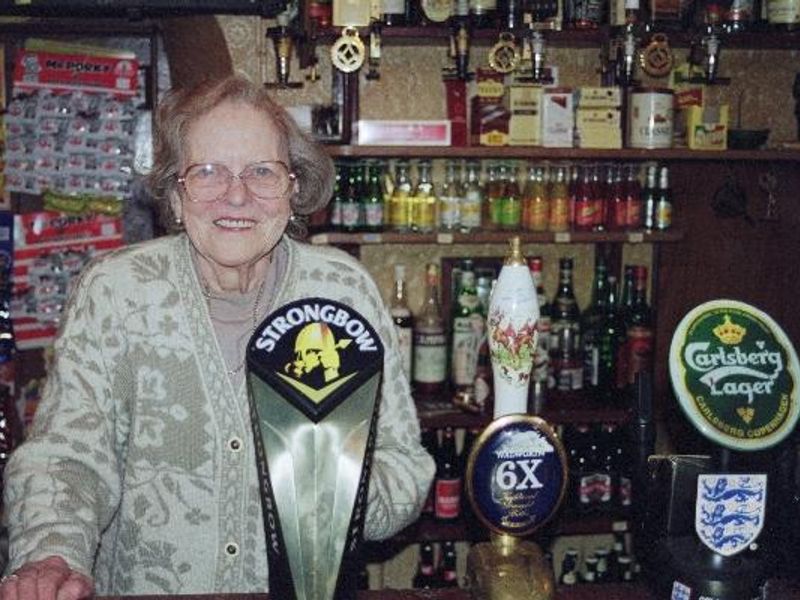 Freda. (Publican). Published on 01-01-2000 