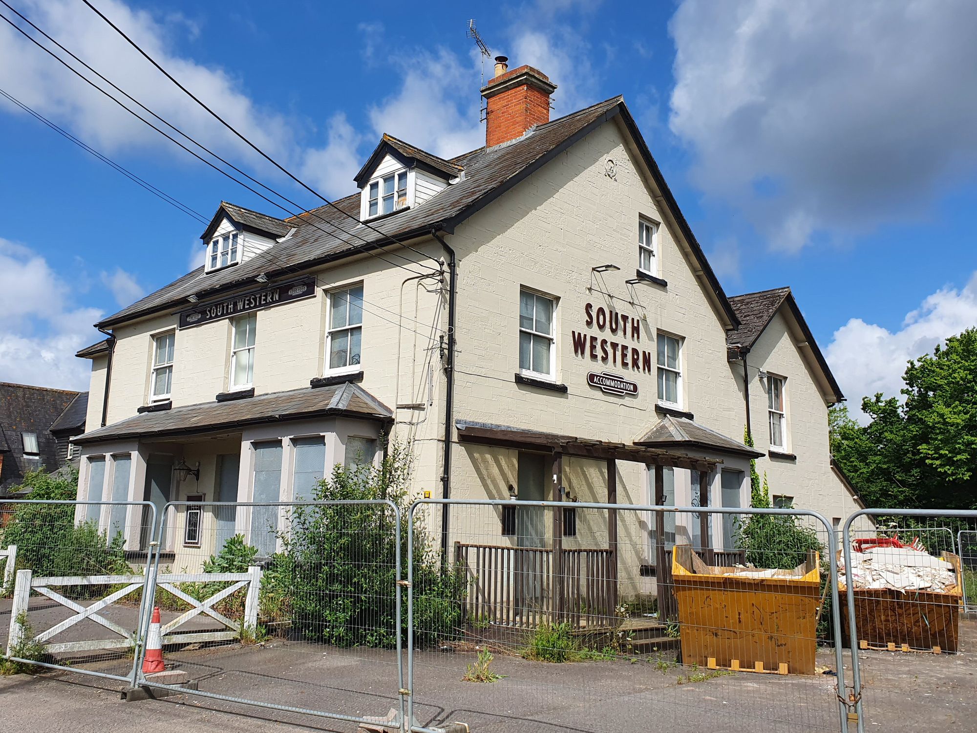 South Western Hotel in 2022 (Photo: Pete Horn - 11/06/2022). (Pub, External, Key). Published on 11-06-2022