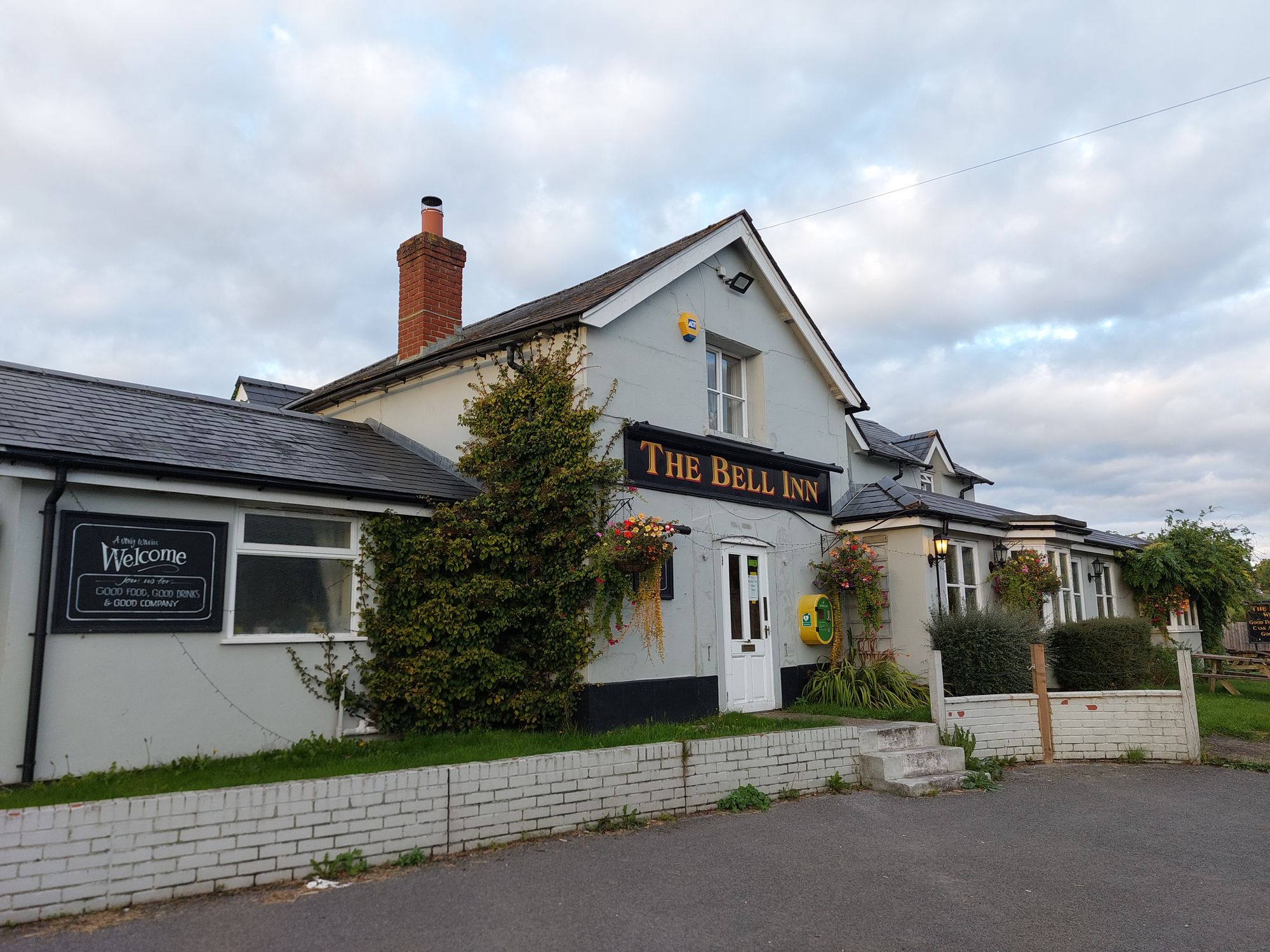 Bell Inn (Photo: Quinten Taylor - 28/09/2024). (Pub, External, Key). Published on 28-09-2024