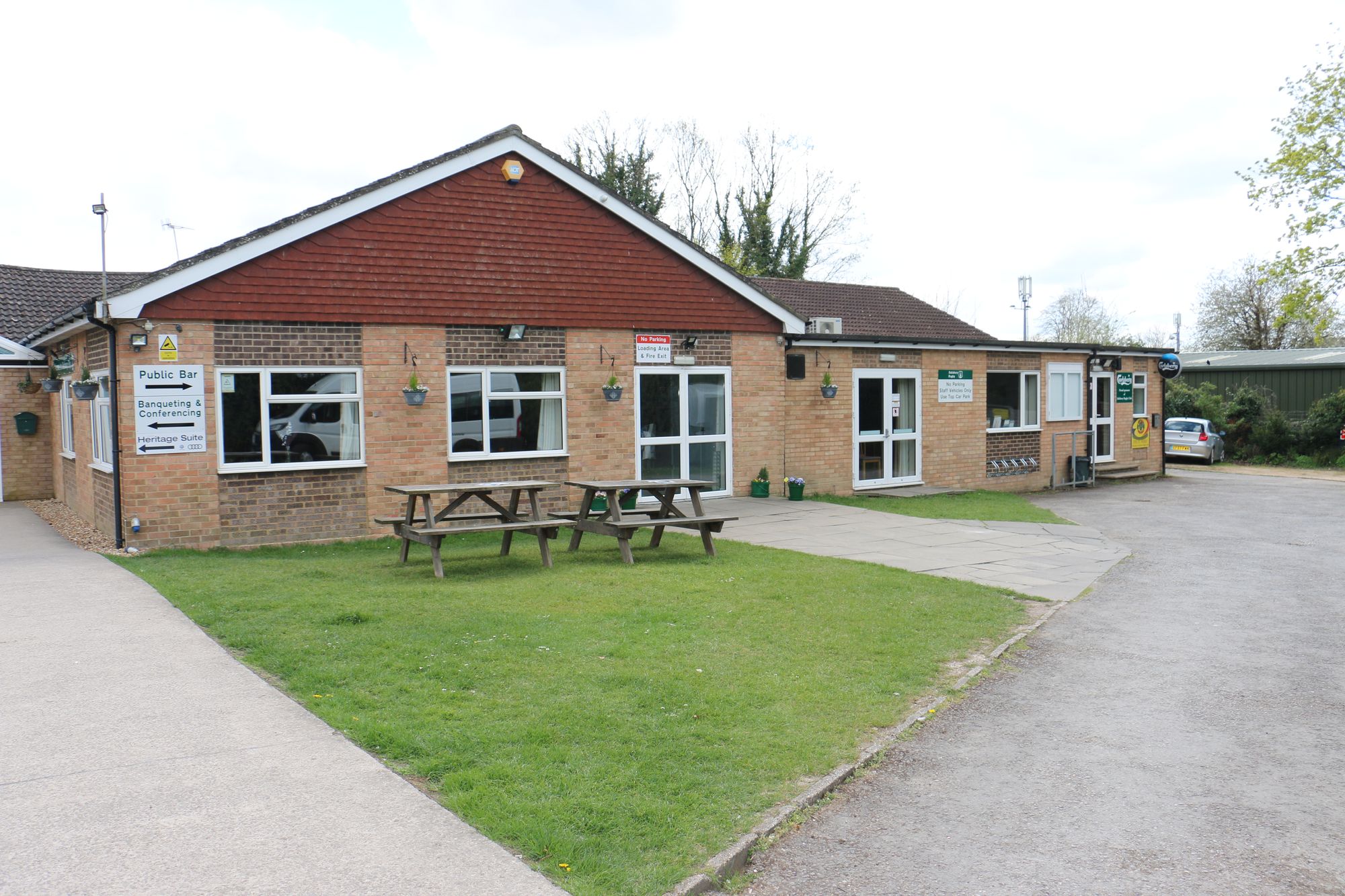 Club Bar. (External, Key). Published on 18-04-2022