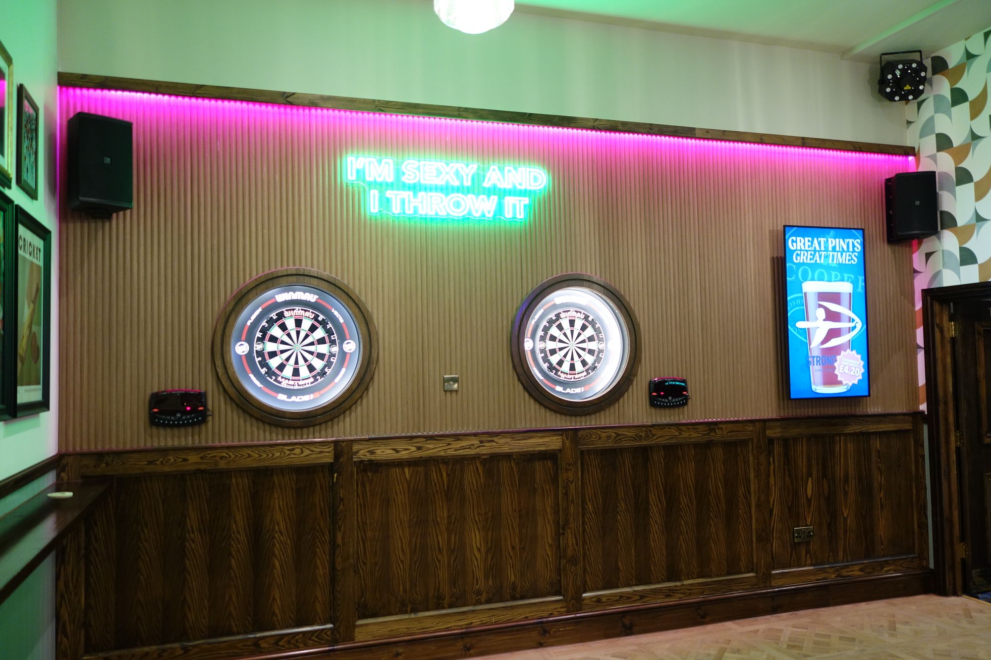 Darts. (Pub). Published on 05-10-2026