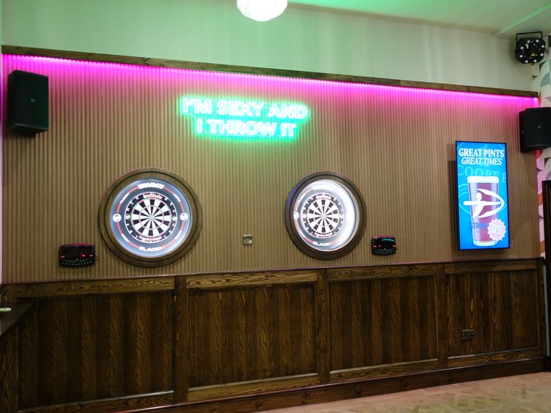 Darts. (Pub). Published on 05-10-2026