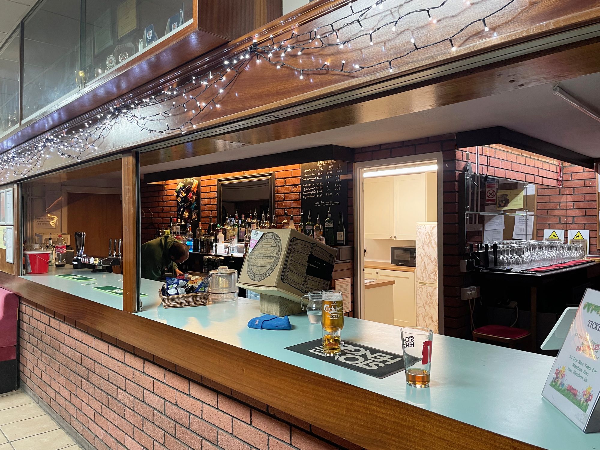 Shewton Club (Photo: Nick Yarwood - 25/11/2025). (Bar). Published on 25-11-2025