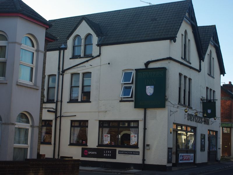 Devizes Inn, Salisbury (Photo: Geoff Marsh - 09/04/2025). (Pub, External). Published on 09-04-2025 