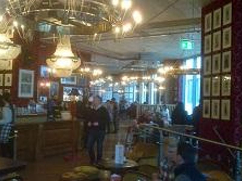 (Restaurant). Published on 26-02-2017