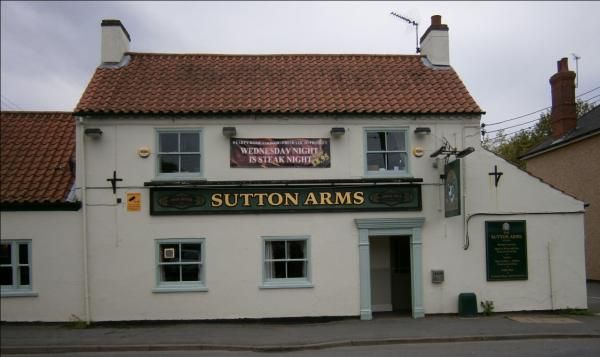 Sutton Arms, Scawby 2015. (Pub, External). Published on 20-04-2015