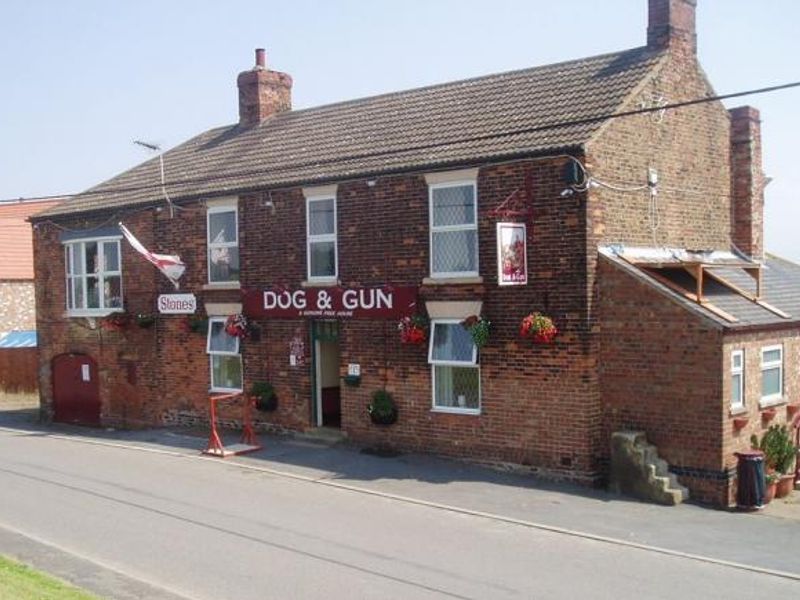 Dog & Gun, East Butterwick. (Pub). Published on 20-04-2015 