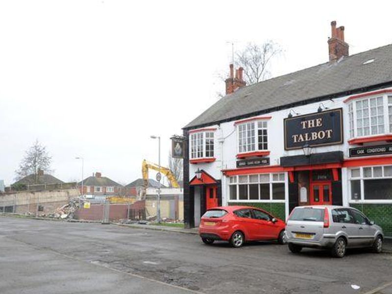 Talbot Inn, Scunthorpe. (Pub). Published on 07-12-2017