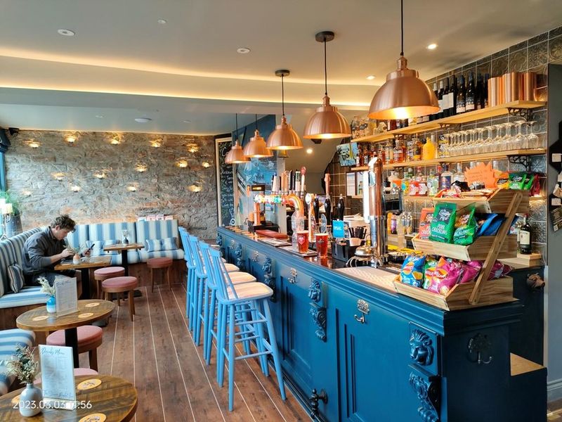 The bar. (Bar). Published on 04-03-2023 