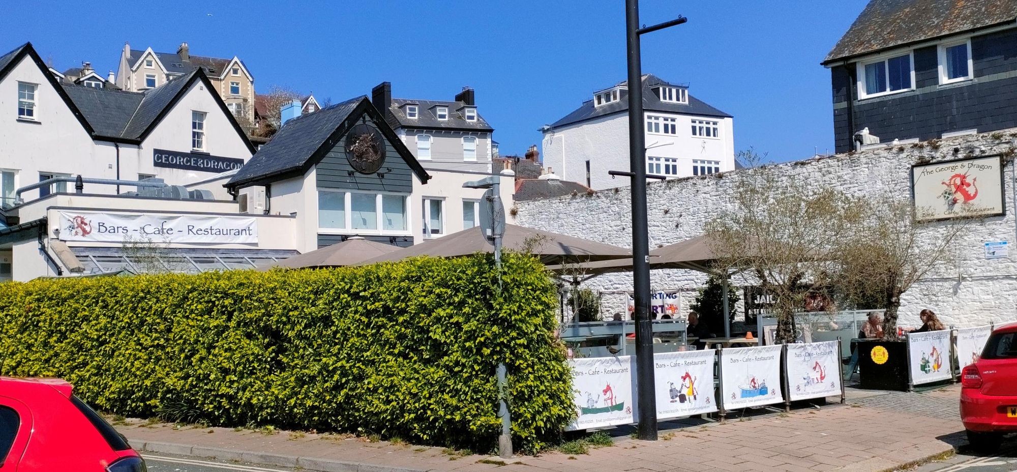 (Pub, Garden, Key). Published on 20-04-2022