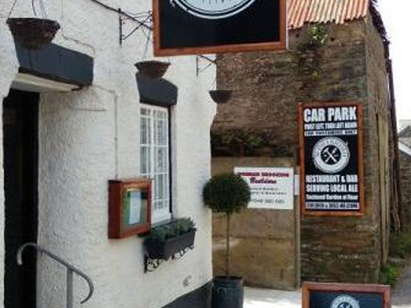 Bear and Blacksmith. (Pub, External). Published on 25-06-2016 