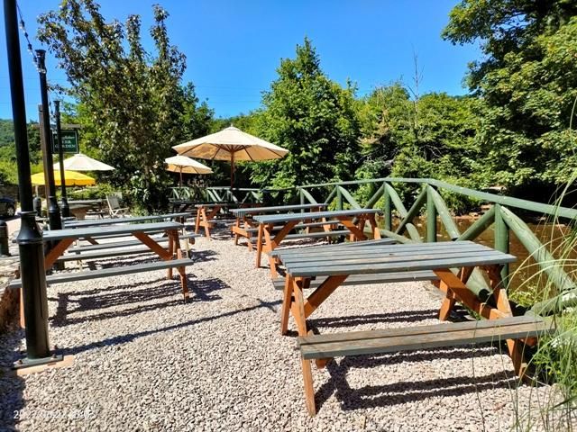 Outside drinking area by Bow Bridge. (Garden). Published on 23-06-2022