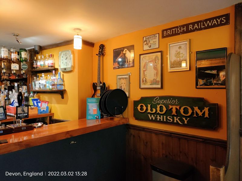 Molloys Teignmouth 2022. (Bar). Published on 03-03-2022