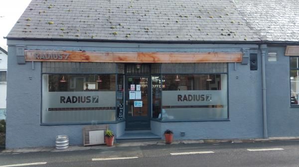 Radius 7. (Pub, External). Published on 07-02-2016