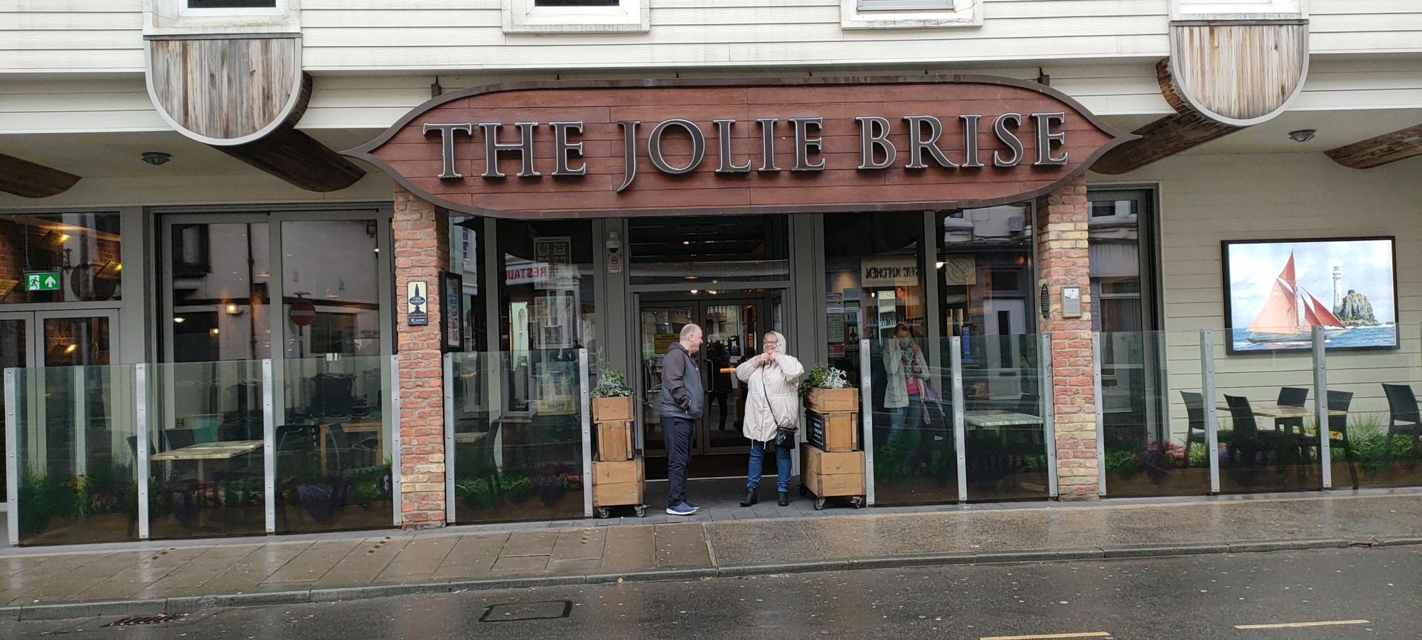 Jolie Brise 2022. (Pub, External). Published on 03-03-2022