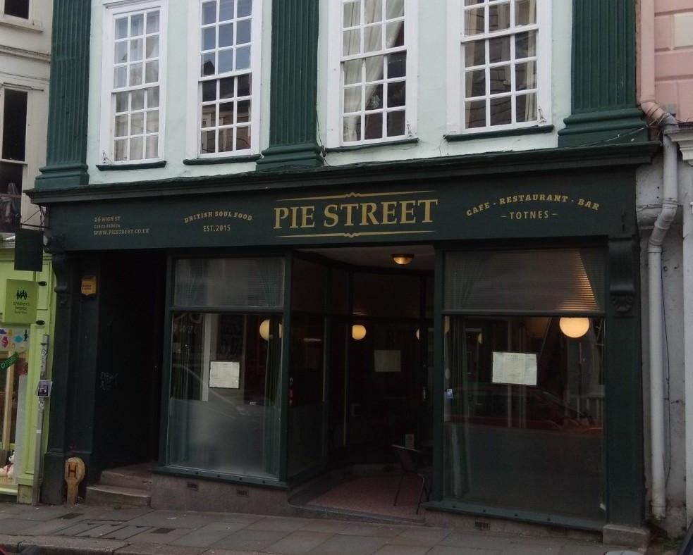 Pie Street Totnes - Nov 18. (External, Key). Published on 26-11-2018