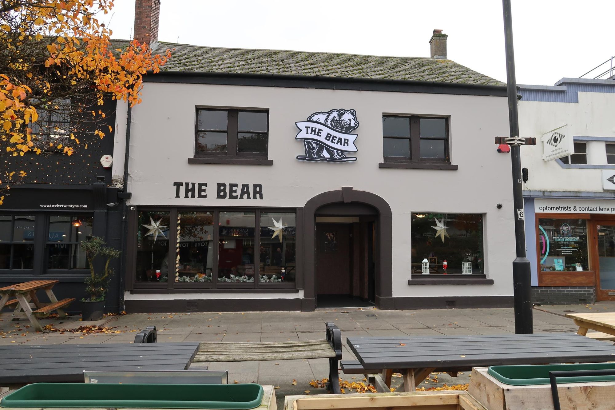 (Pub, Publican, Key). Published on 11-12-2024