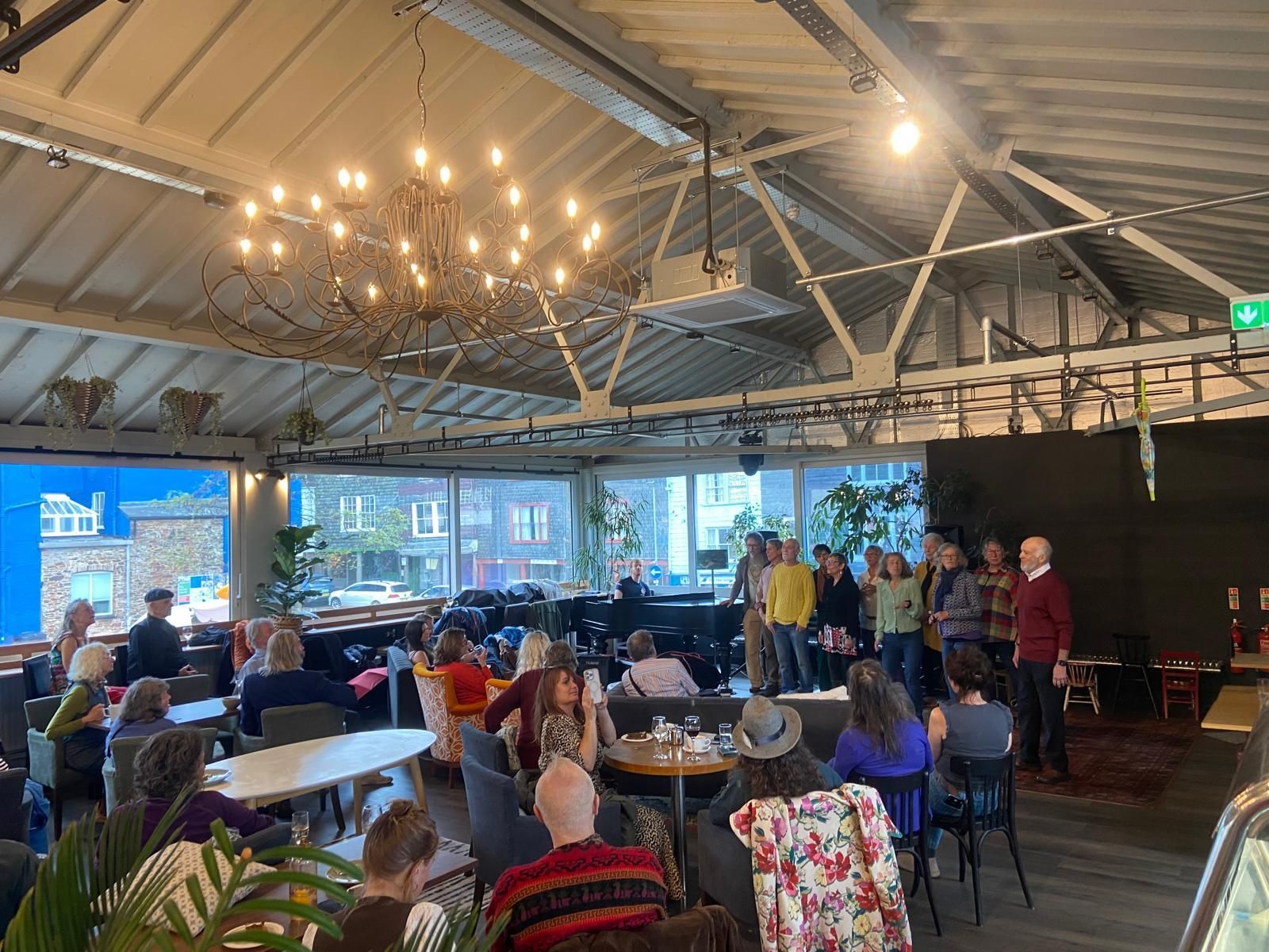 (Customers, Key). Published on 10-11-2025