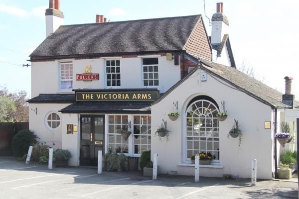 Victoria Arms, Binfield. (Pub, External, Key). Published on 11-01-2013