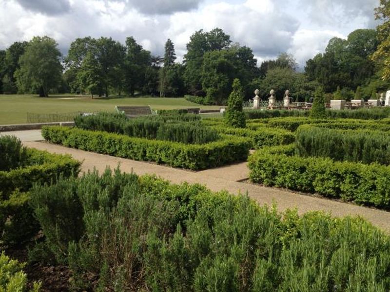 (Garden). Published on 23-07-2015