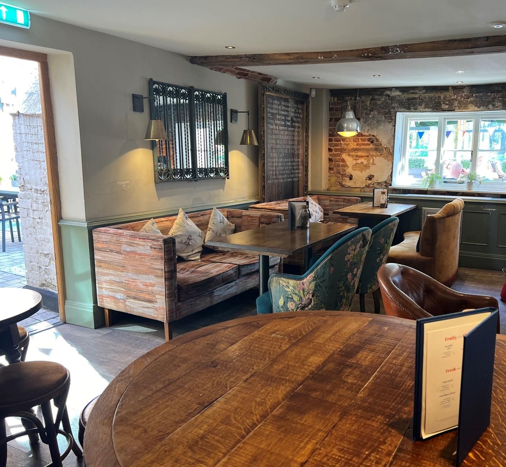 (Bar). Published on 28-06-2024