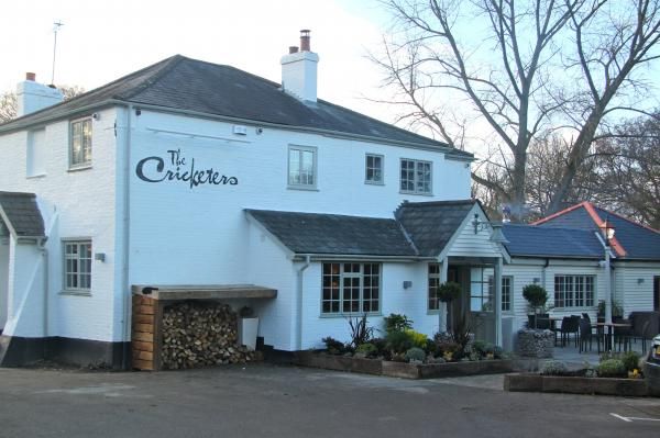 Cricketers, Warfield. (Pub, External, Key). Published on 11-01-2013