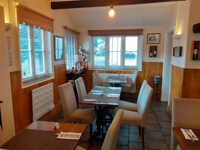(Restaurant). Published on 06-07-2022 