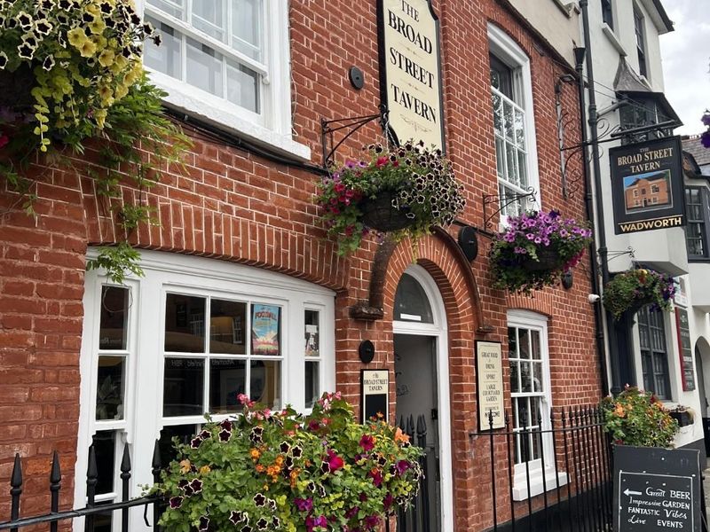 (Pub, Key). Published on 24-06-2026